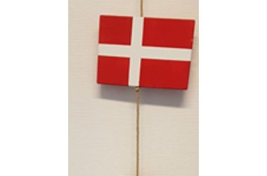 Flag p&aring; snor med sten